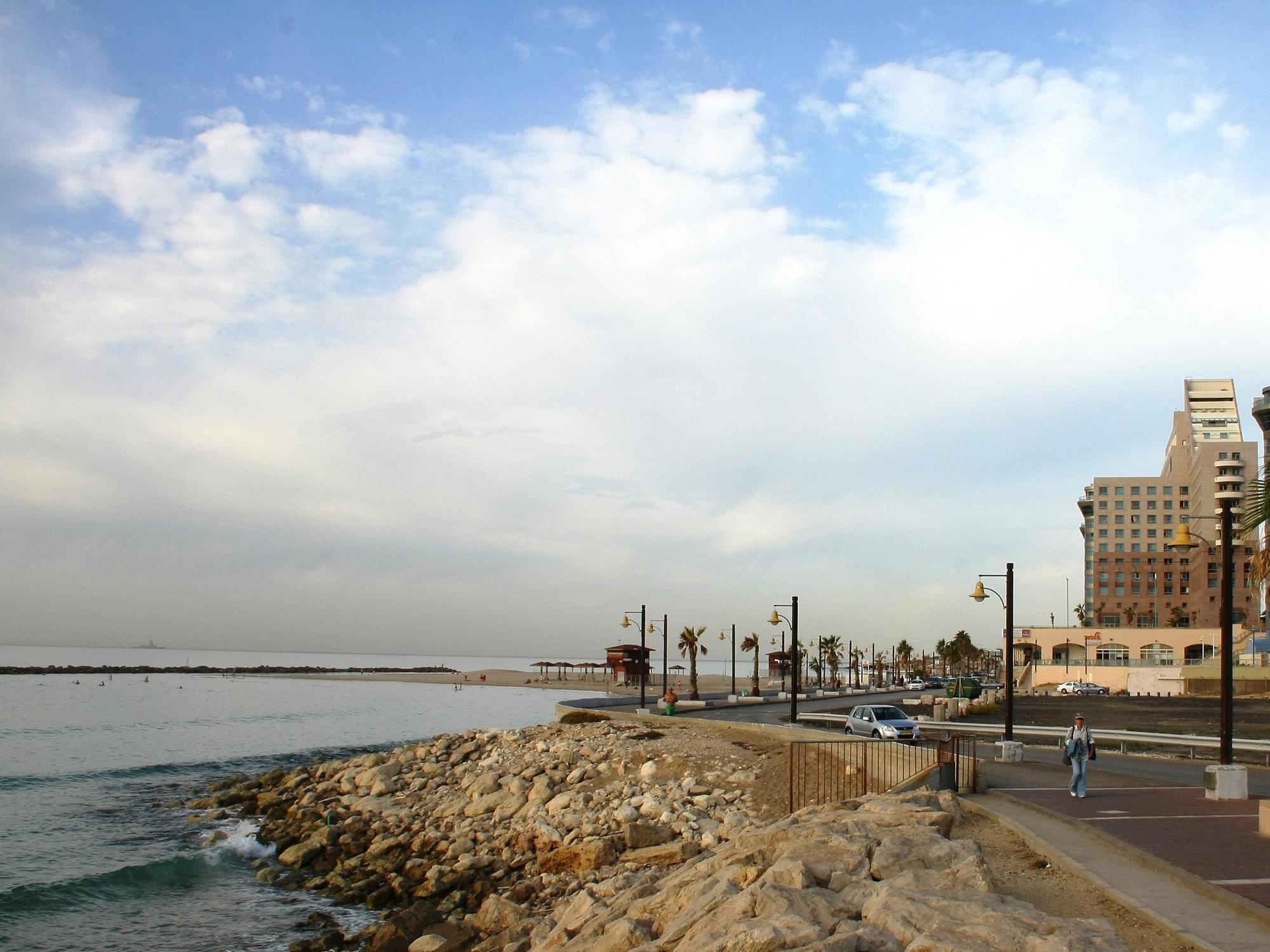 Studios By The Sea Haifa Esterno foto